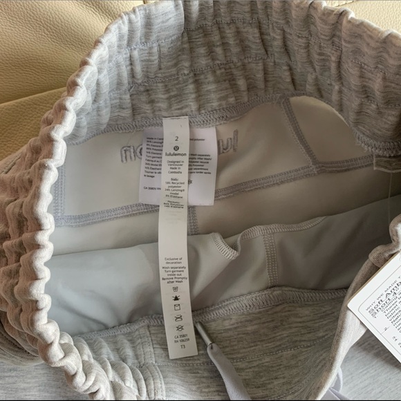 Lululemon Soft Ambitions High Rise Short 4" Grey 2 - Picture 3 of 6